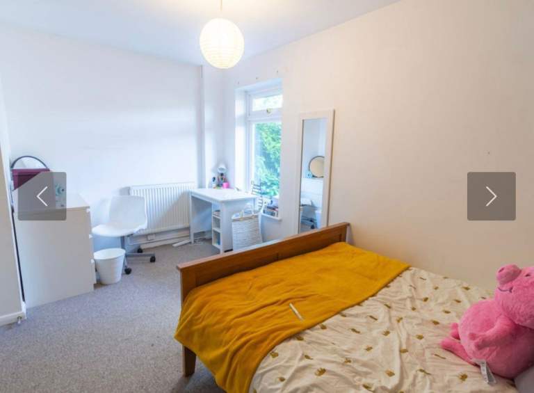 Modern 4-Bedroom House | Furnished | Fitted Kitchen | Parking | May Tree Close, Hampshire - SO22