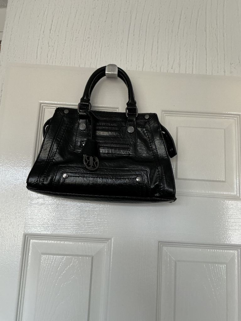 Selection of ladies bags.