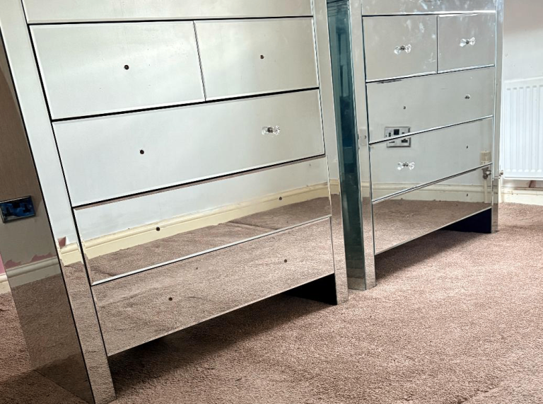 2 x mirrored chest of drawers 