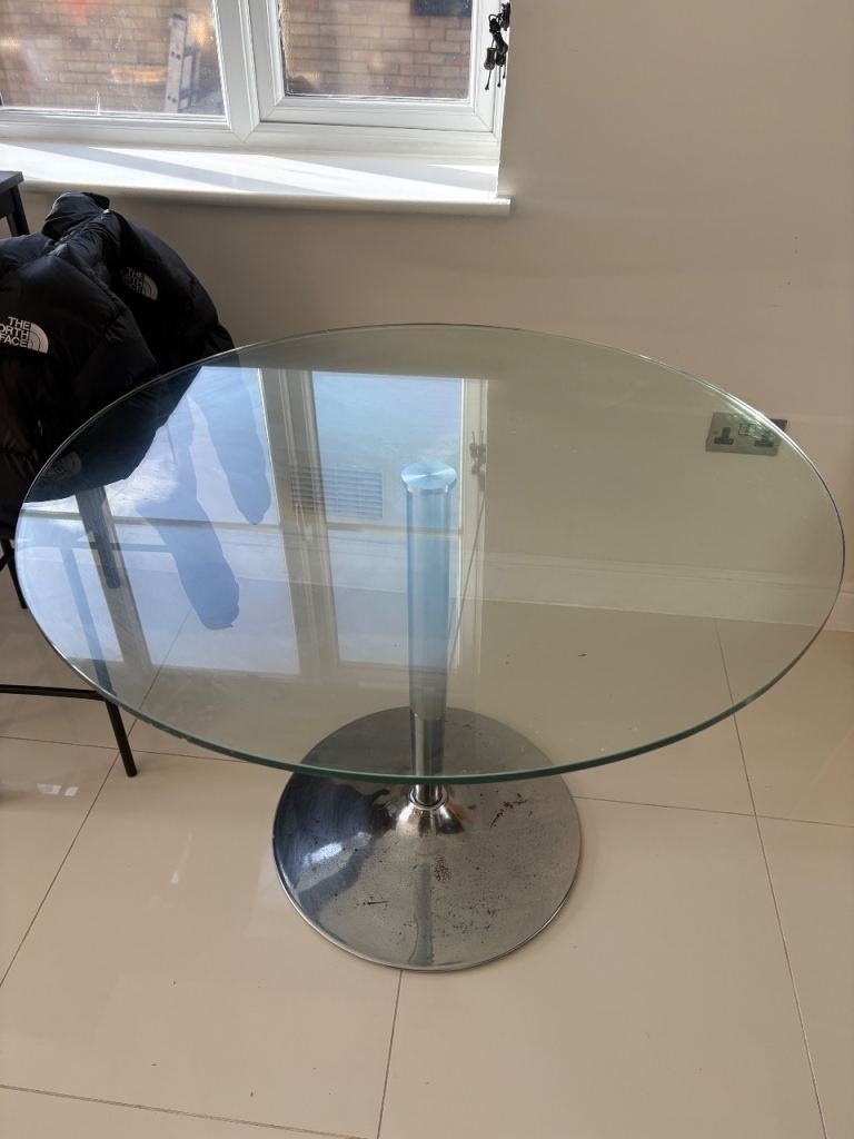 Modern Minimalist Italian Glass Dining Table – Chrome Pedestal Base