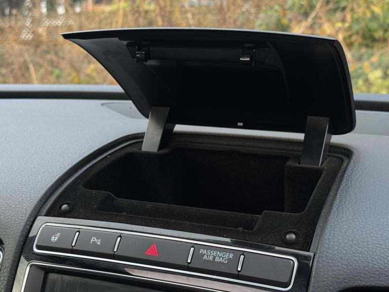 2016 Volkswagen Touareg 3.0 TDI V6 BlueMotion Tech R-Line Tiptronic 4WD Euro 6 (s/s) 5dr ESTATE D...