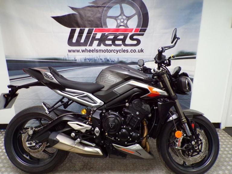 2024 TRIUMPH STREET TRIPLE 765 RS 1 OWNER BIKE FROM NEW