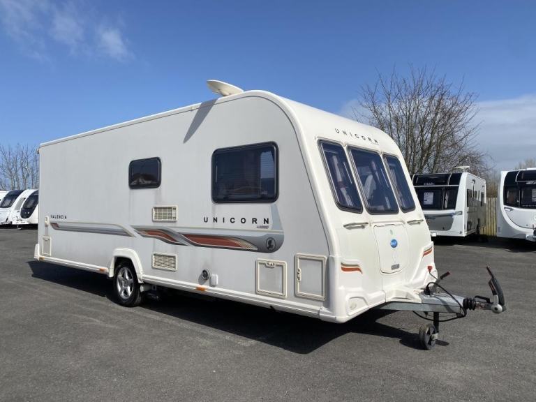 2012 BAILEY UNICORN VALENCIA LUXURY 4 BERTH TOURING CARAVAN