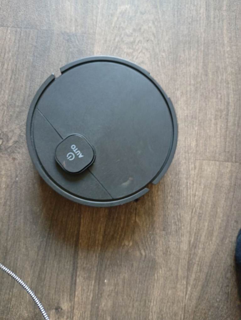 Robot vacuum 