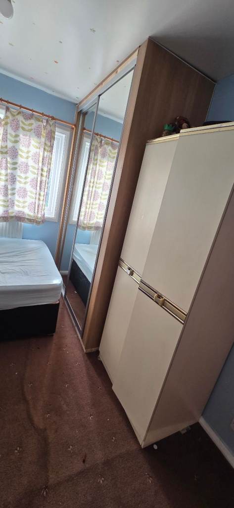 Master Bedroom Tolet