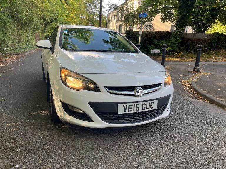 Vauxhall, ASTRA, Hatchback, 2015, Manual, 1598 (cc), 5 doors