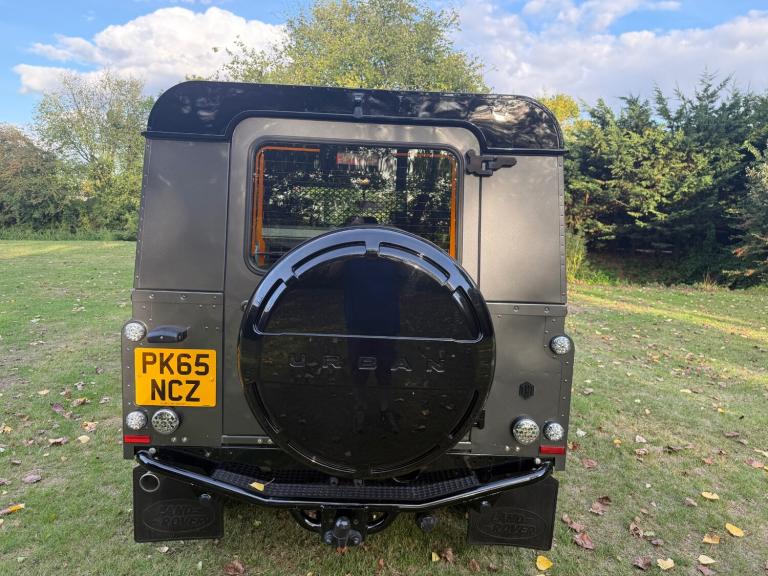 2015 Land Rover Defender XS Utility Wagon TDCi [2.2] PANEL VAN Diesel Manual