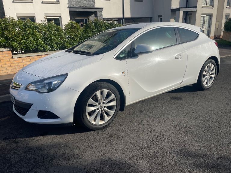 Vauxhall, ASTRA GTC, Hatchback, 2014, Manual, 1956 (cc), 3 doors