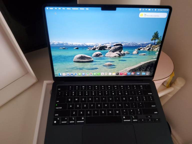 Apple MacBook Air M3 Midnight – As Good As New