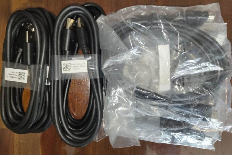 HDMI / DP cable - New