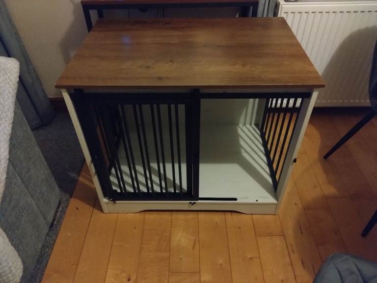 Dog crate 