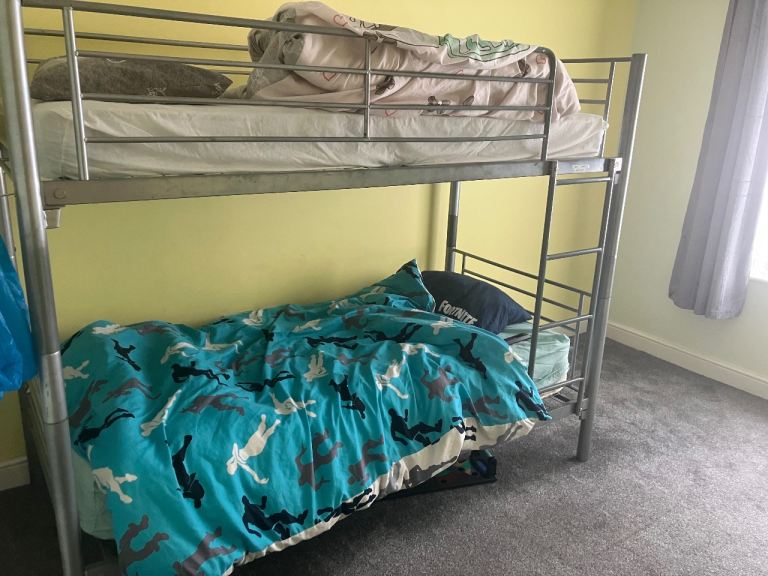 Bunk beds free