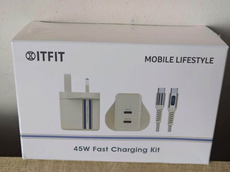 Samsung C&T  45W super fast charger USB C and 100w LED cable