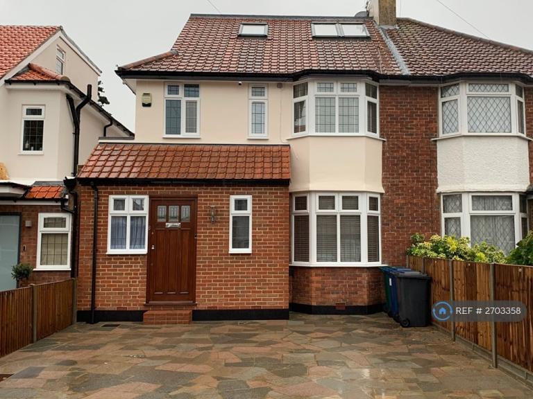 4 bedroom house in Stanway Gardens, Edgware, HA8 (4 bed) (#2703358)