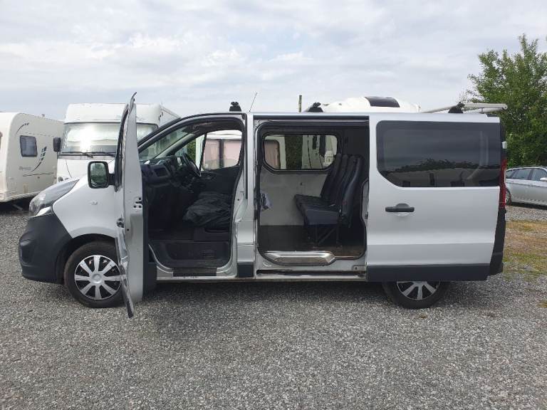 Vauxhall, VIVARO, Panel Van, 2017, Manual, 1598 (cc)
