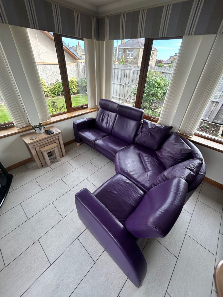 Stressless corner sofa and chair 