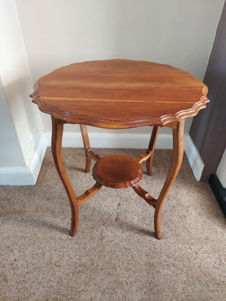 Antique Victorian 2-tier occasional or side table