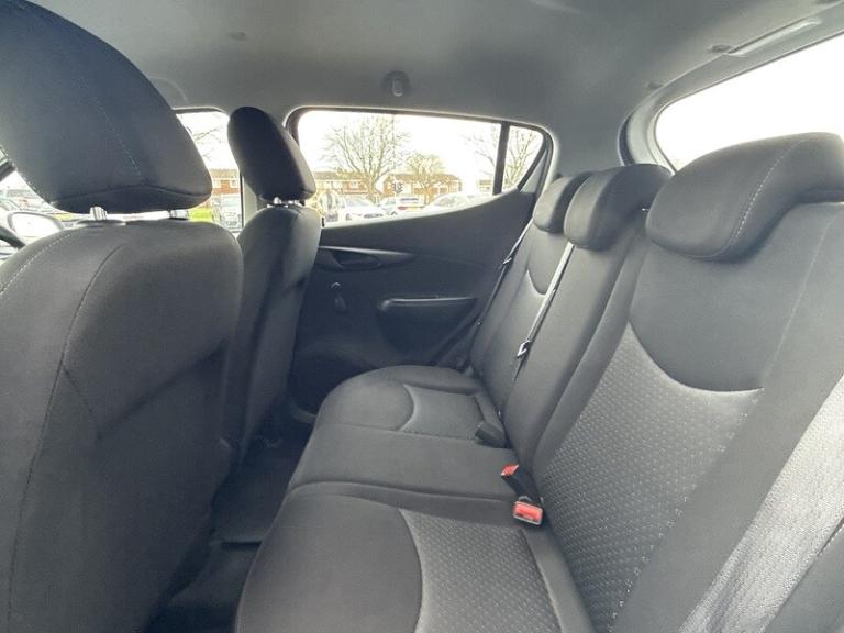 2016 Vauxhall Viva 1.0 SE 5dr [A/C] HATCHBACK PETROL Manual