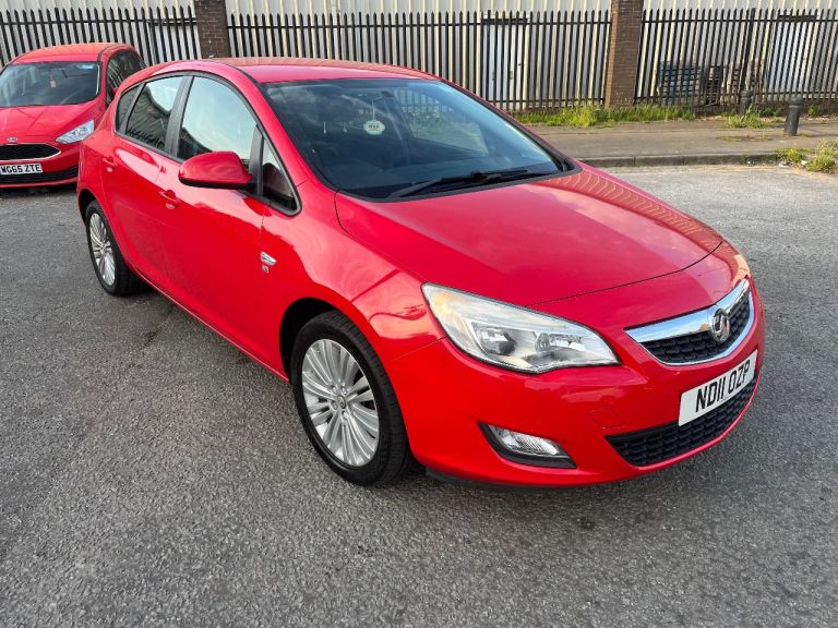 Vauxhall, ASTRA, Hatchback, 2011, Manual, 1398 (cc), 5 doors