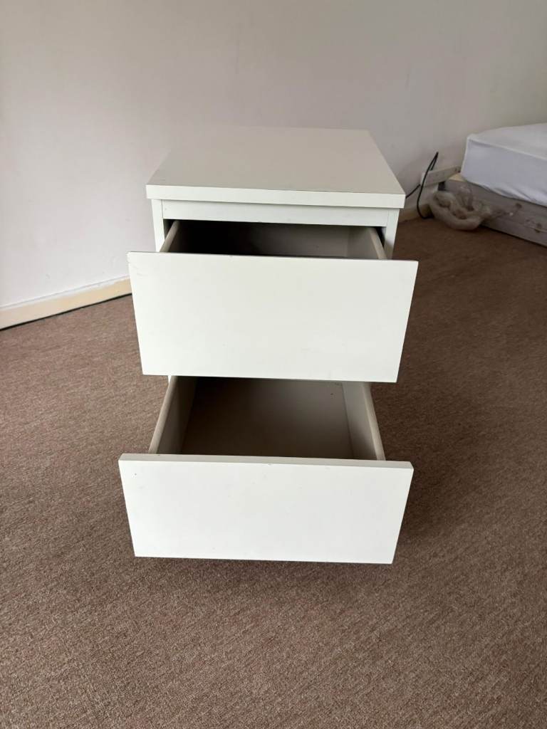 Small Chest of Drawers 