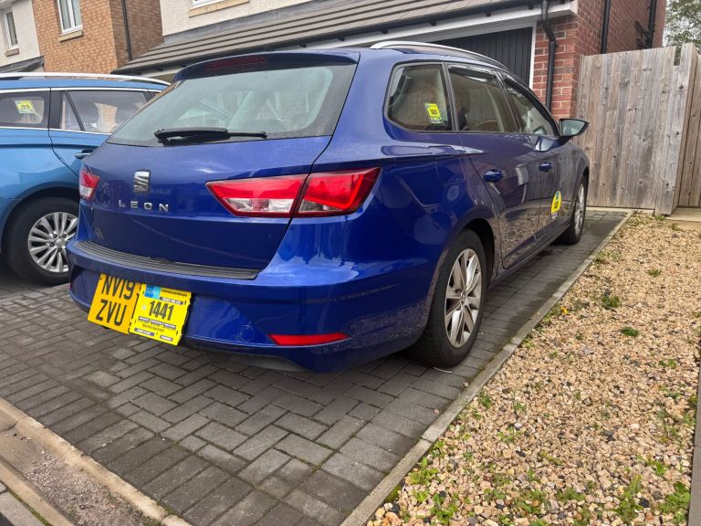 SOUTH LANARKSHIRE PRIVATE HIRE TAXIS FOR RENT