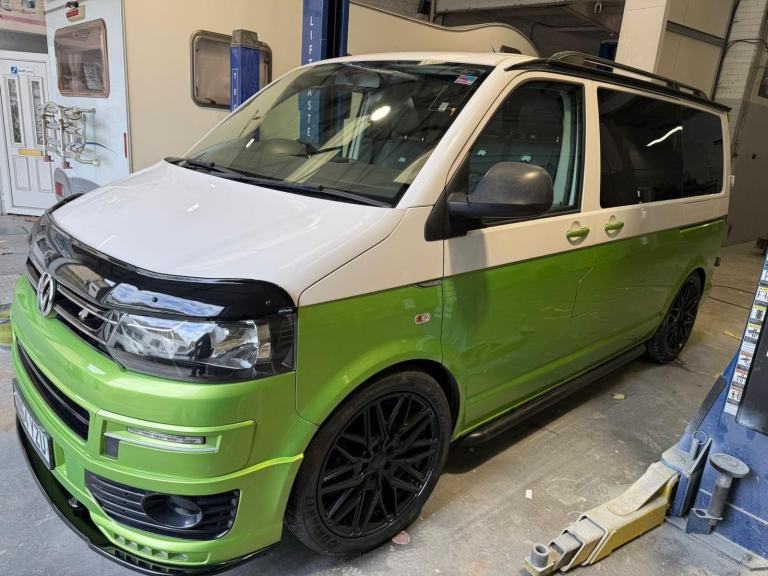 2015 - Volkswagen Transporter Camper - 2 ltr - 125,000 Miles - 2 Berth / 4 Belts