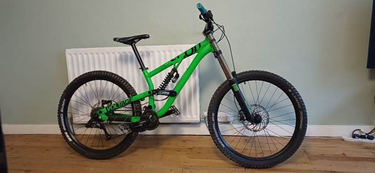 fantastic Scott Voltage FR 720 Absolute bargain.