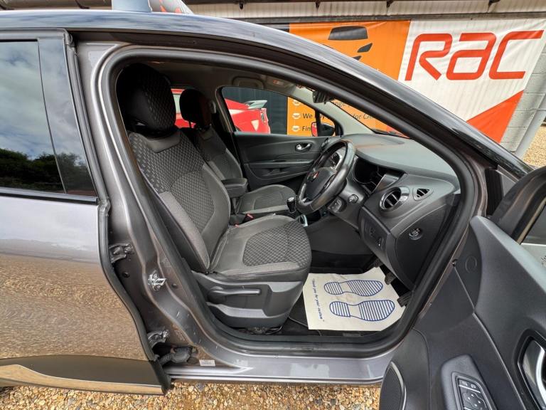 2017 Renault Captur 0.9 TCe ENERGY Dynamique S Nav Euro 6 (s/s) 5dr HATCHBACK Petrol Manual