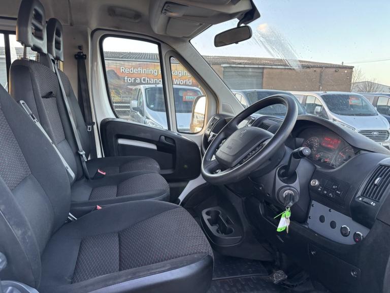 PEUGEOT BOXER 2.2 BlueHDi 335 Built for Business 2020