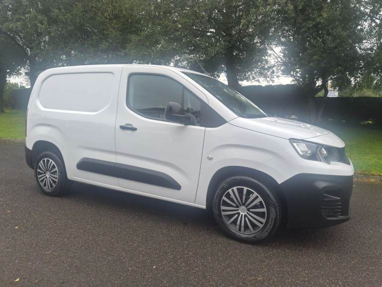 2023 Peugeot Partner Professional Prem+ 1.5 HDI 100BHP