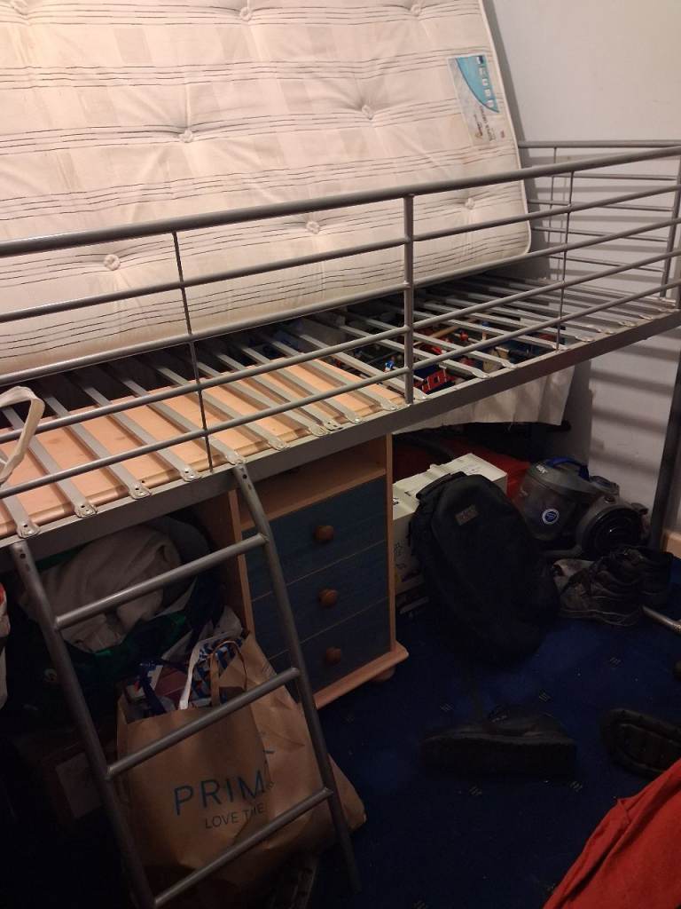 Single mid sleeper bed