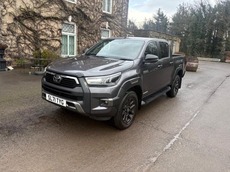 2021 Toyota Hilux 2.8 D-4D Invincible X Pickup Double Cab 4dr Diesel Auto 4WD