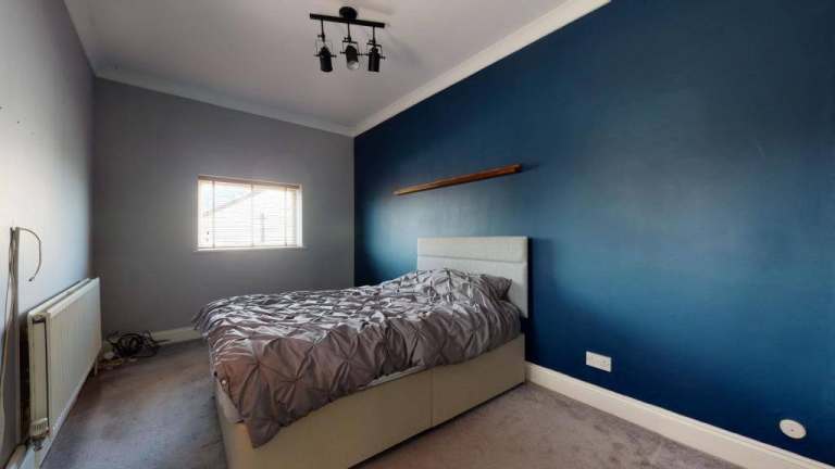Double room to rent (No deposit required)