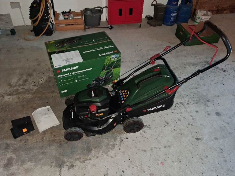 Petrol Lawnmower 