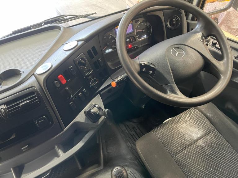 MERCEDES BENZ AXOR 2529 6X2 BEAVERTAIL / PLANT RIGID - 2014 - YG14 XZM