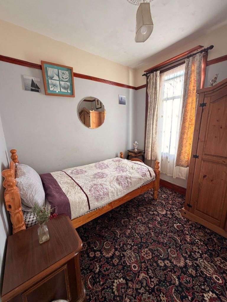 Spacious Single room for rent 