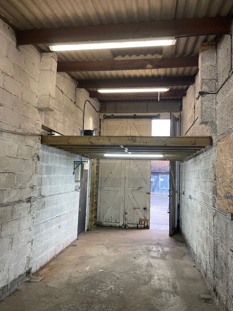 Workshop/Storage Unit