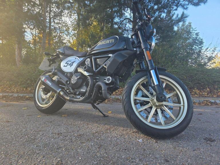 DUCATI SCRAMBLER 800 803 CAFE RACER EURO 4 2019 Petrol Manual in Black