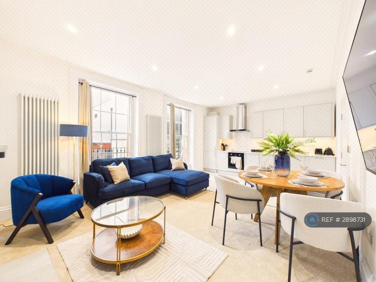 1 bedroom flat in Henrietta St, Cheltenham, GL50 (1 bed) (#2898731)
