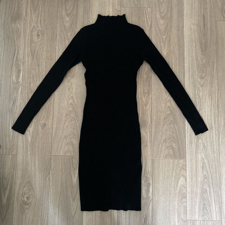 Women long Black long sleeve dress - UK 10