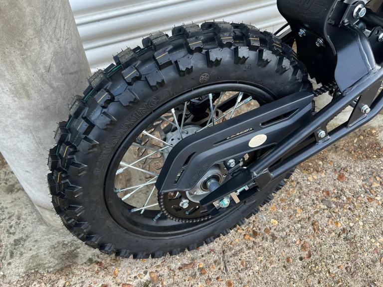 DANNYS DIRT BIKES STOMP EBOX 2 V2 KIDS ELECTRIC DIRT BIKE MOTOCROSS BIKE E5 