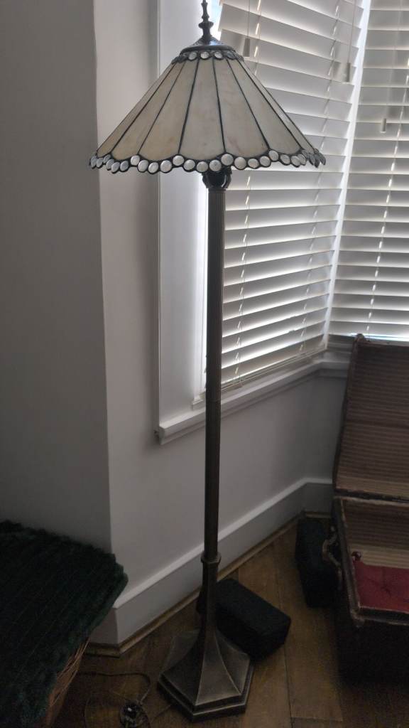FREE Tiffany Style Table Lamp – White Shade, Good Condition