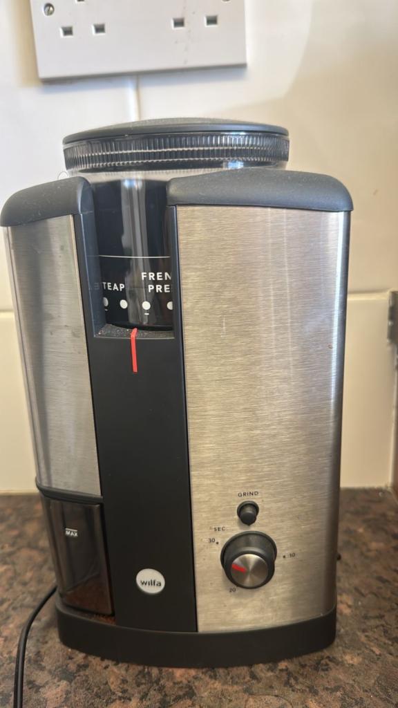 Wilfa Coffee Grinder and Pour Over Machine – Good Condition