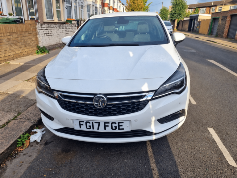 Vauxhall, ASTRA, Hatchback, 2017, Automatic, 1399 (cc), 5 doors