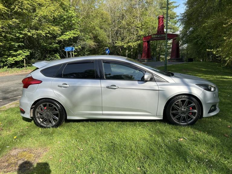 FORD FOCUS 2.0 TDCi ST-3 Silver Manual Diesel 2017