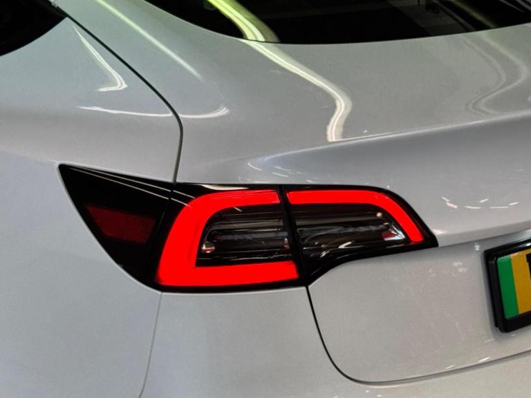 TESLA MODEL 3 (Dual Motor) Long Range Auto 4WDE 4dr 2021