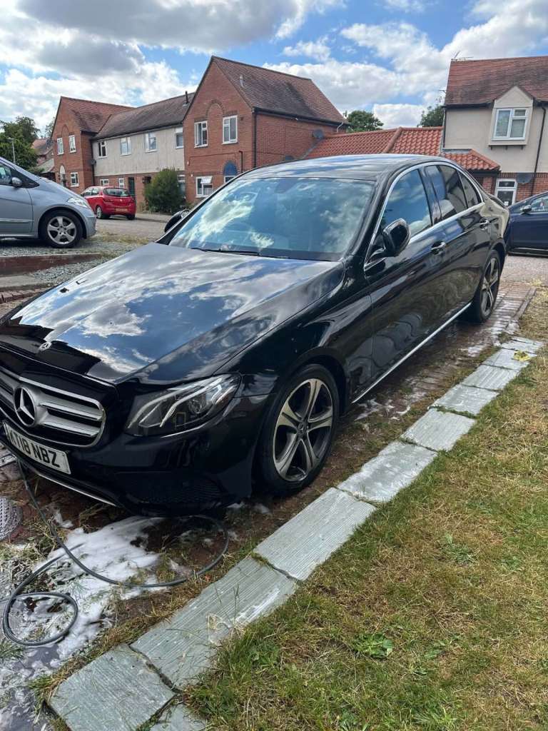 Mercedes-Benz, E CLASS, Saloon, 2018, Semi-Auto, 1950 (cc), 4 doors
