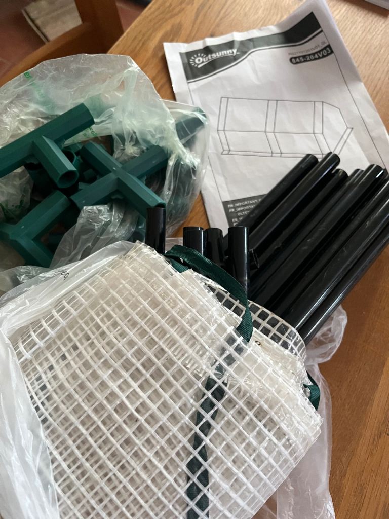 Outdoor mini greenhouse