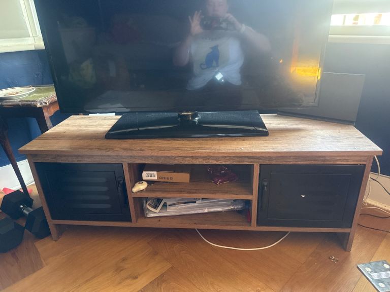 Wooden TV Unit with Storage Cupboards – Good Condition