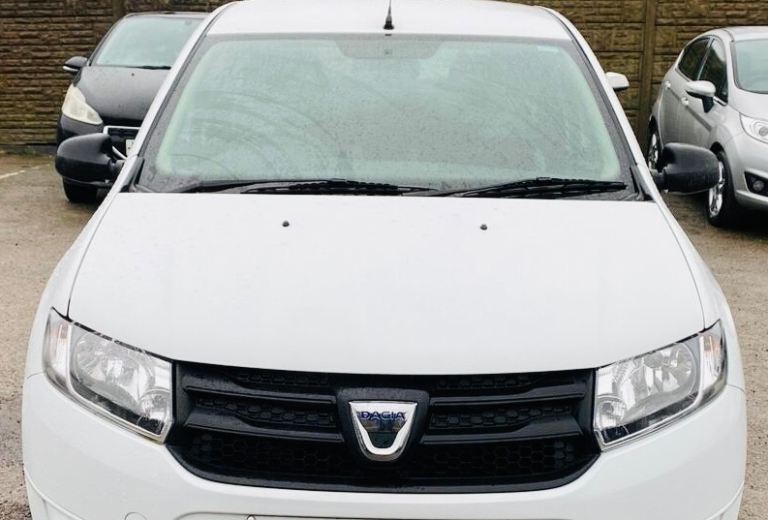 (2014 ) DACIA SANDERO 1.2 PETROL 5 DOORS*LOW INSURANCE GROUP*F/S/H*MOT-1 YEAR*like renault clio